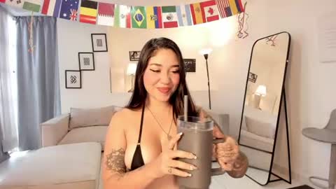 Snapshot of amber_ink chatting on June 27, 1:39 pm amber_ink online show from June 27, 1:39 pm