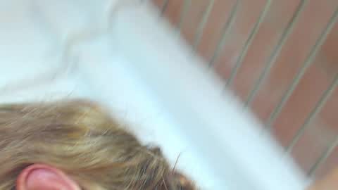 Amber Moore online show from May 20, 5:30 pm