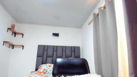 amber online show from March 17, 4:32 pm