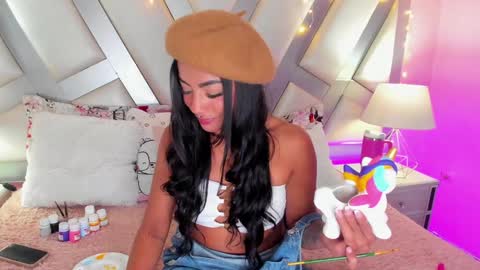 Tell me Amber online show from January 29, 7:25 am