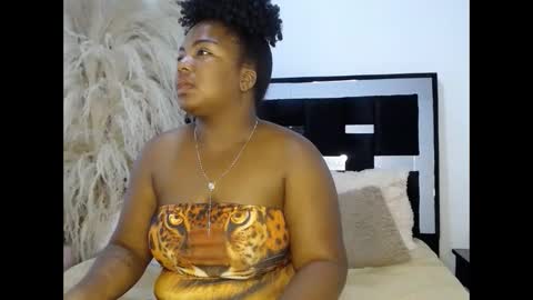Amberblazzee online show from October 22, 12:05 pm