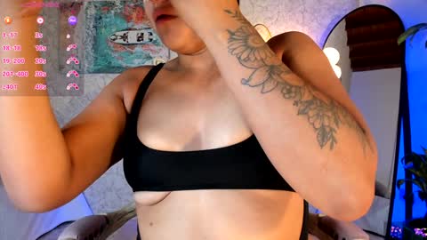 Snapshot of ambercollinns chatting on January 21, 10:30 am Amber Collins online show from January 21, 10:30 am