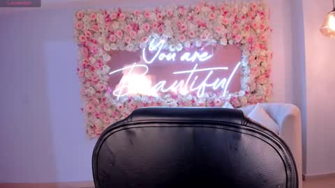 Snapshot of amberfarrell chatting on February 17, 7:53 pm Amber online show from February 17, 7:53 pm