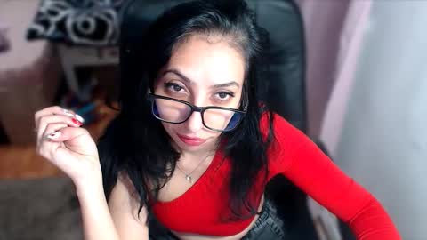 amberfox735 online show from December 2, 6:41 am