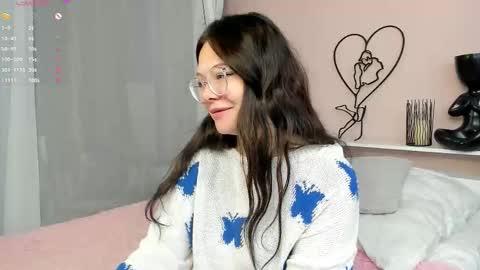 Taya online show from September 15, 9:53 am