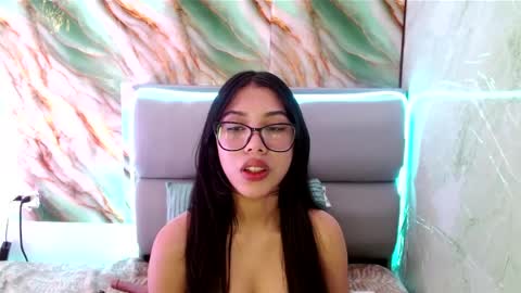 Amber Jeong online show from February 19, 9:58 pm