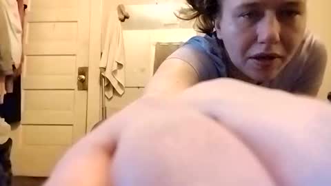 Snapshot of amberjohnson1387 chatting on November 25, 3:28 am amberjohnson1387 online show from November 25, 3:28 am