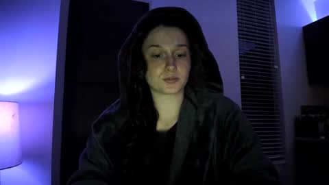 amberkinsley online show from December 6, 2:35 am