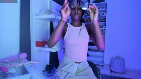 Snapshot of amberprincess2 chatting on February 13, 3:30 pm Amber online show from February 13, 3:30 pm