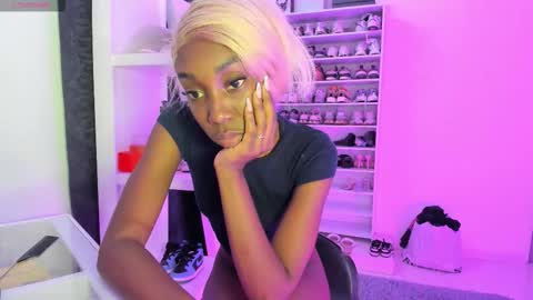 Snapshot of amberprincess2 chatting on March 2, 3:52 pm Amber online show from March 2, 3:52 pm