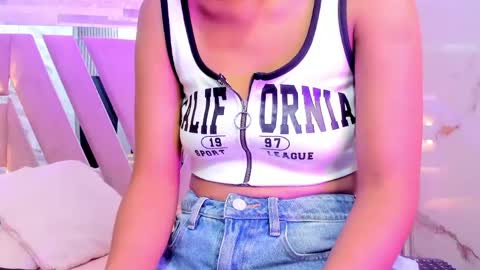Snapshot of amberr_sweett chatting on May 16, 6:50 pm Amber online show from May 16, 6:50 pm