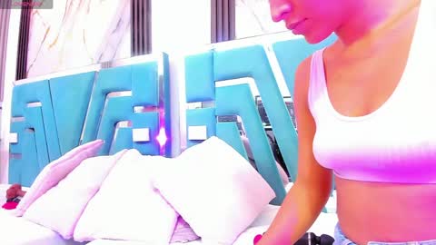 Snapshot of amberr_sweett chatting on May 24, 5:51 pm Amber online show from May 24, 5:51 pm