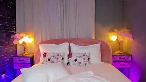 Snapshot of amedeeabanks chatting on February 1, 8:40 pm AMY online show from February 1, 8:40 pm