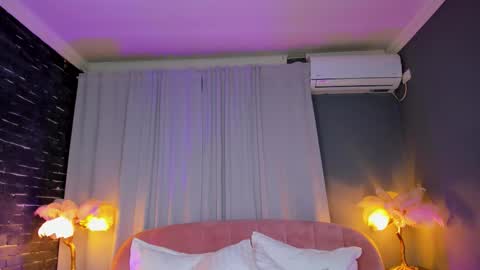 Snapshot of amedeeabanks chatting on February 10, 9:19 pm AMY online show from February 10, 9:19 pm