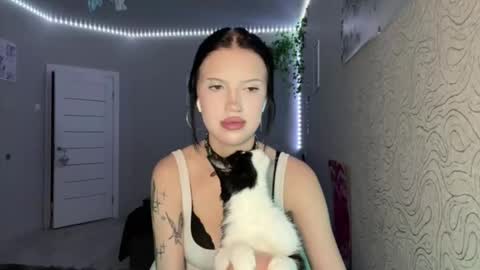 Alica online show from December 19, 5:09 pm