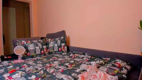 Snapshot of ameli_moon chatting on October 25, 7:08 pm Eileen online show from October 25, 7:08 pm