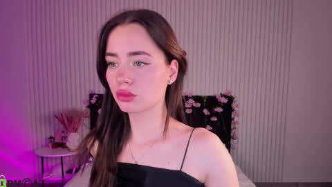 Snapshot of ameli_povilainn chatting on January 8, 10:39 am Ameli online show from January 8, 10:39 am