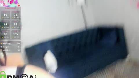 Snapshot of ameli_povilainn chatting on February 15, 7:51 am Ameli online show from February 15, 7:51 am