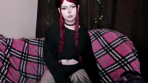 Amelia online show from April 15, 3:30 pm