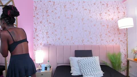 Amelia Adams online show from January 28, 7:10 pm