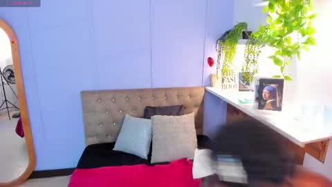 Amelia Adams online show from July 21, 12:07 pm
