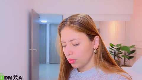 AMELIA online show from November 25, 11:21 am