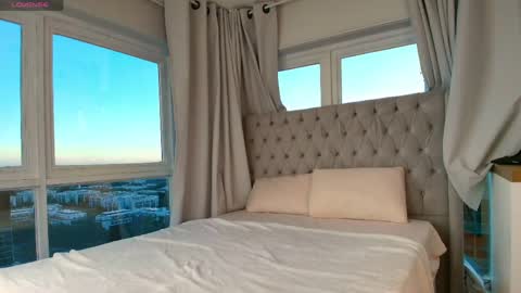 amelia_mee online show from April 15, 8:31 pm