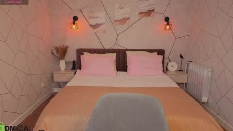 amelia online show from April 16, 9:21 am