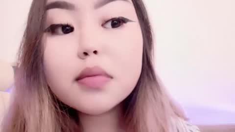 Amelia online show from April 2, 8:17 pm