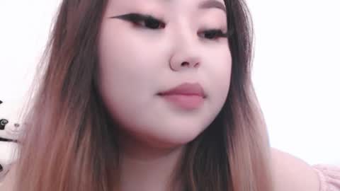 Amelia online show from April 16, 6:09 pm