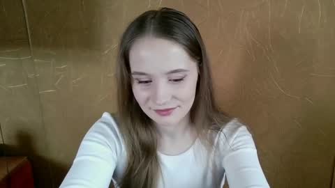 Amelia  online show from May 11, 11:49 am