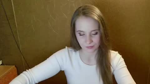 Amelia  online show from May 12, 7:00 pm