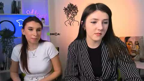 ameliaa_sweet online show from March 13, 12:34 pm
