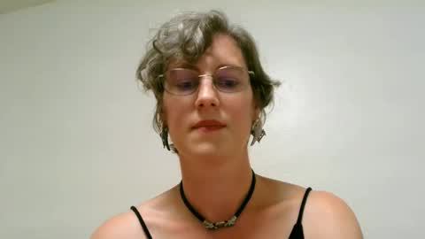 Snapshot of ameliaishka chatting on September 21, 4:14 am Ameliaishka online show from September 21, 4:14 am
