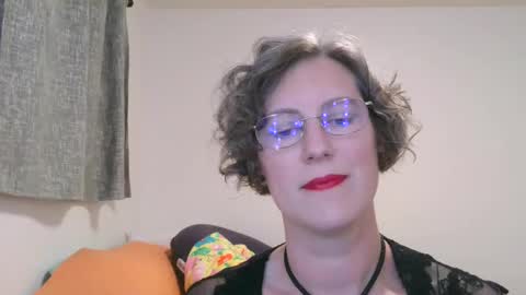 Ameliaishka online show from May 8, 3:01 am