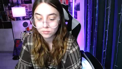 Snapshot of ameliameadd chatting on April 23, 12:29 pm Amelia online show from April 23, 12:29 pm