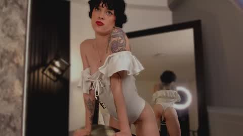 Amelianaughty  online show from May 28, 2:14 pm
