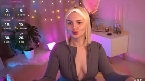  Amelia  online show from February 28, 6:03 am