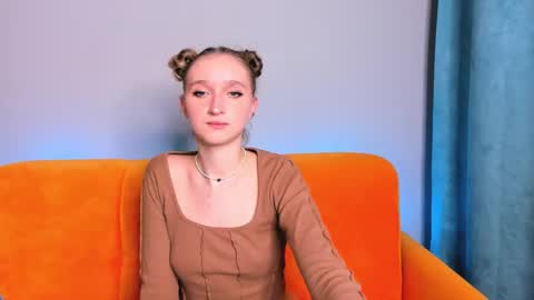 Snapshot of ameliawise chatting on December 28, 12:03 pm ameliawise online show from December 28, 12:03 pm