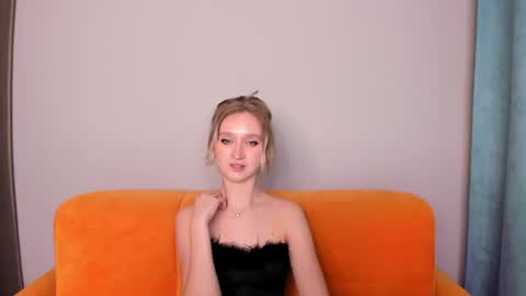 Snapshot of ameliawise chatting on February 18, 4:59 pm ameliawise online show from February 18, 4:59 pm