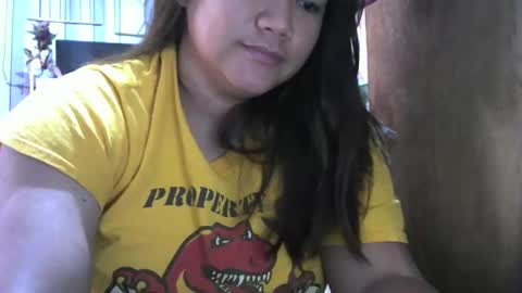 Snapshot of amelie3675 chatting on February 22, 11:58 pm Amelie online show from February 22, 11:58 pm