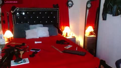 amelie__martinez online show from September 13, 10:20 pm