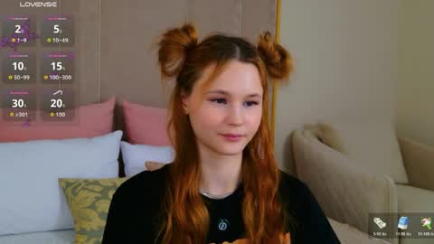 AmeliRoyse online show from April 15, 7:58 pm