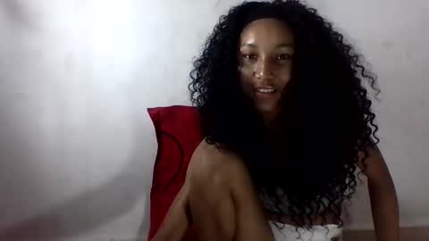 Snapshot of amelisy20005 chatting on May 14, 10:38 pm amelisy20005 online show from May 14, 10:38 pm