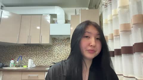 Ameliya online show from April 8, 9:15 pm