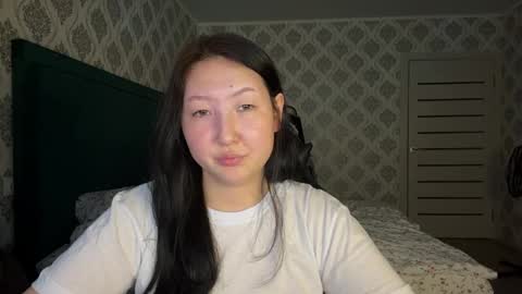 Snapshot of ameliya_kim chatting on June 4, 9:10 pm Ameliya online show from June 4, 9:10 pm