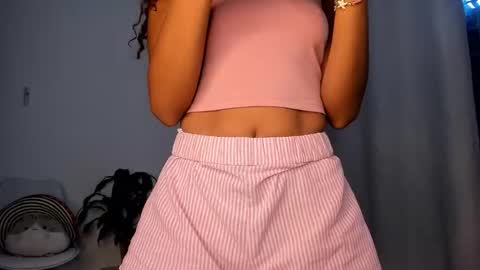 Amely  online show from February 18, 3:19 pm