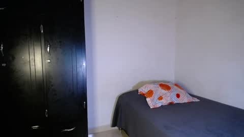 Amely  online show from January 2, 5:14 am