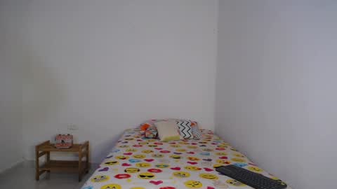 Amely  online show from February 4, 3:11 am