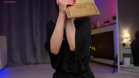 Amy  online show from December 15, 1:32 am